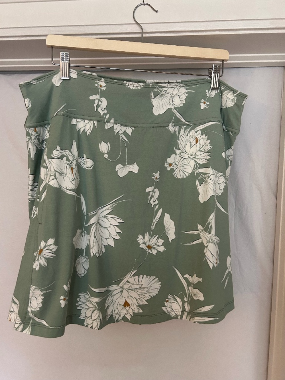 NWOT Sherpa Adventure Gear Patterned Cotton Skort XL